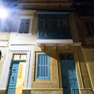 Alojamento de Acomodação e Pequeno-almoço Dhara House Malta, Paola