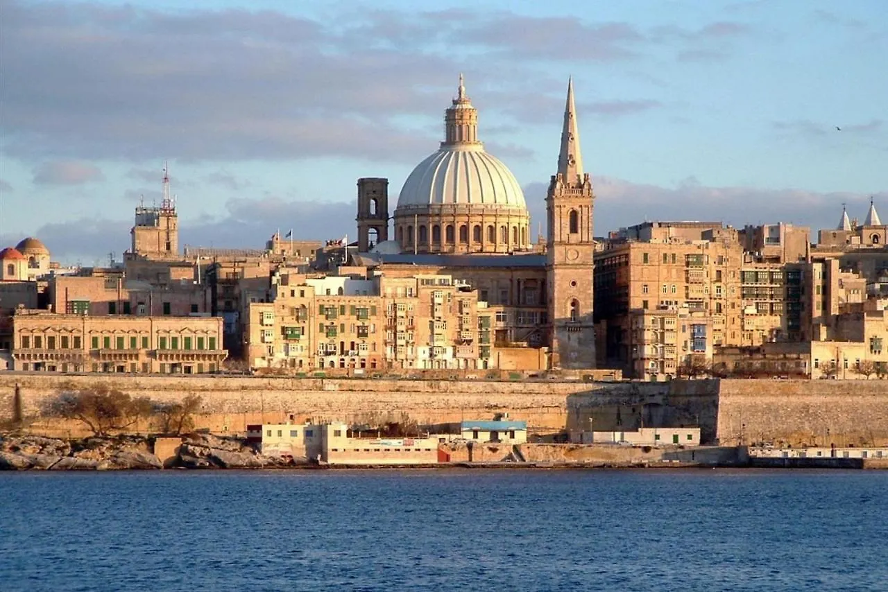 Sliema Creek Suites فندق
