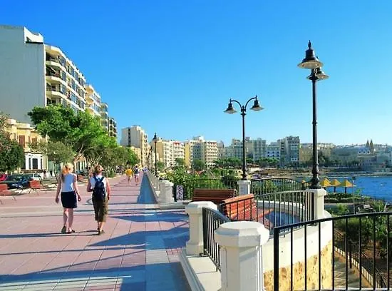 ホテル Sliema Creek Suites