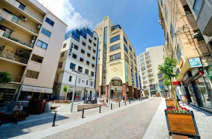 ホテル Sliema Creek Suites