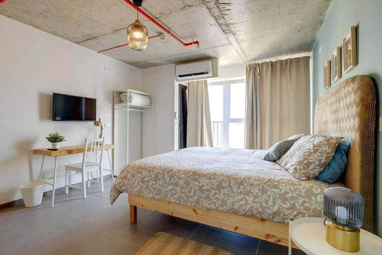 Sliema Creek Suites 0*,