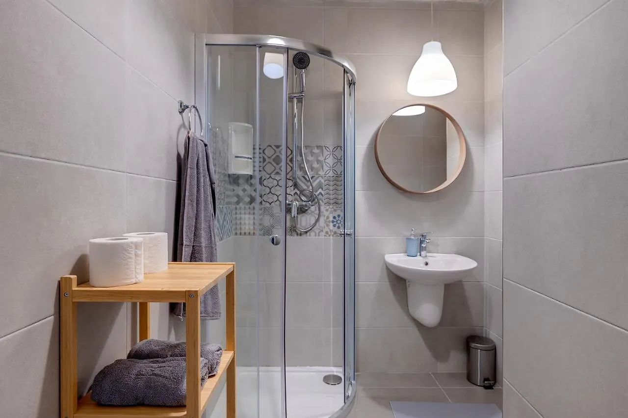 Sliema Creek Suites ホテル