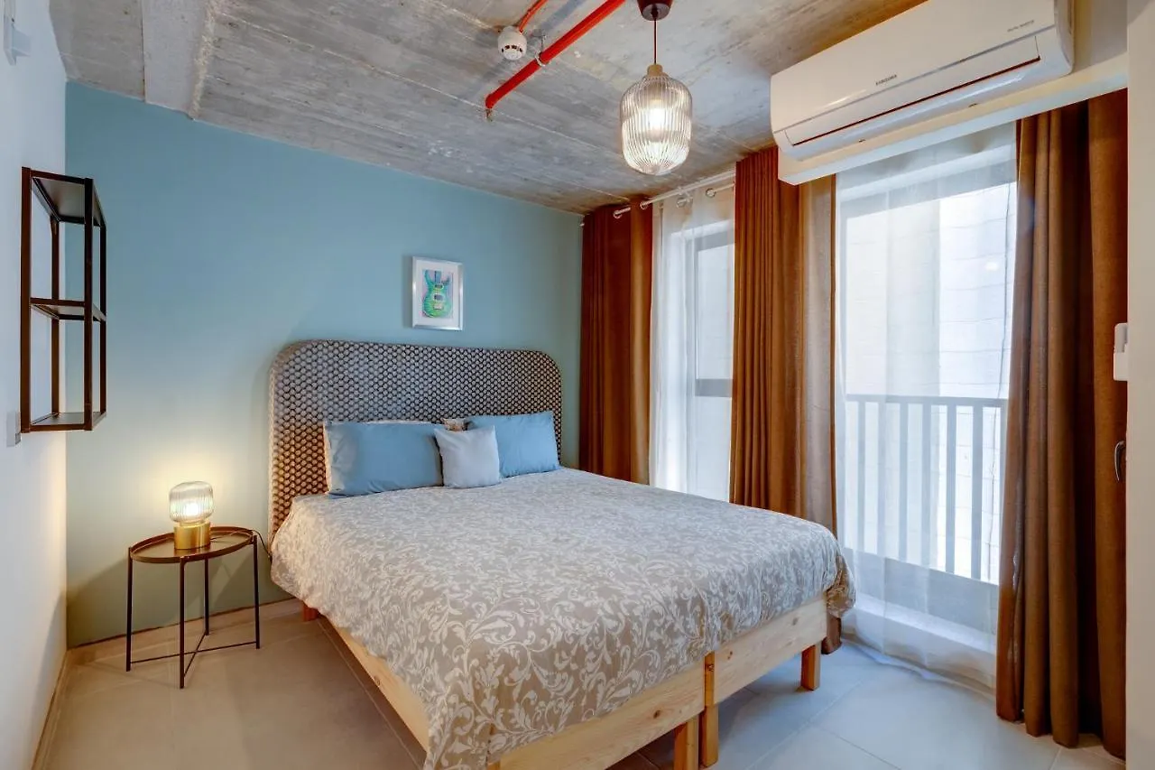 ホテル Sliema Creek Suites