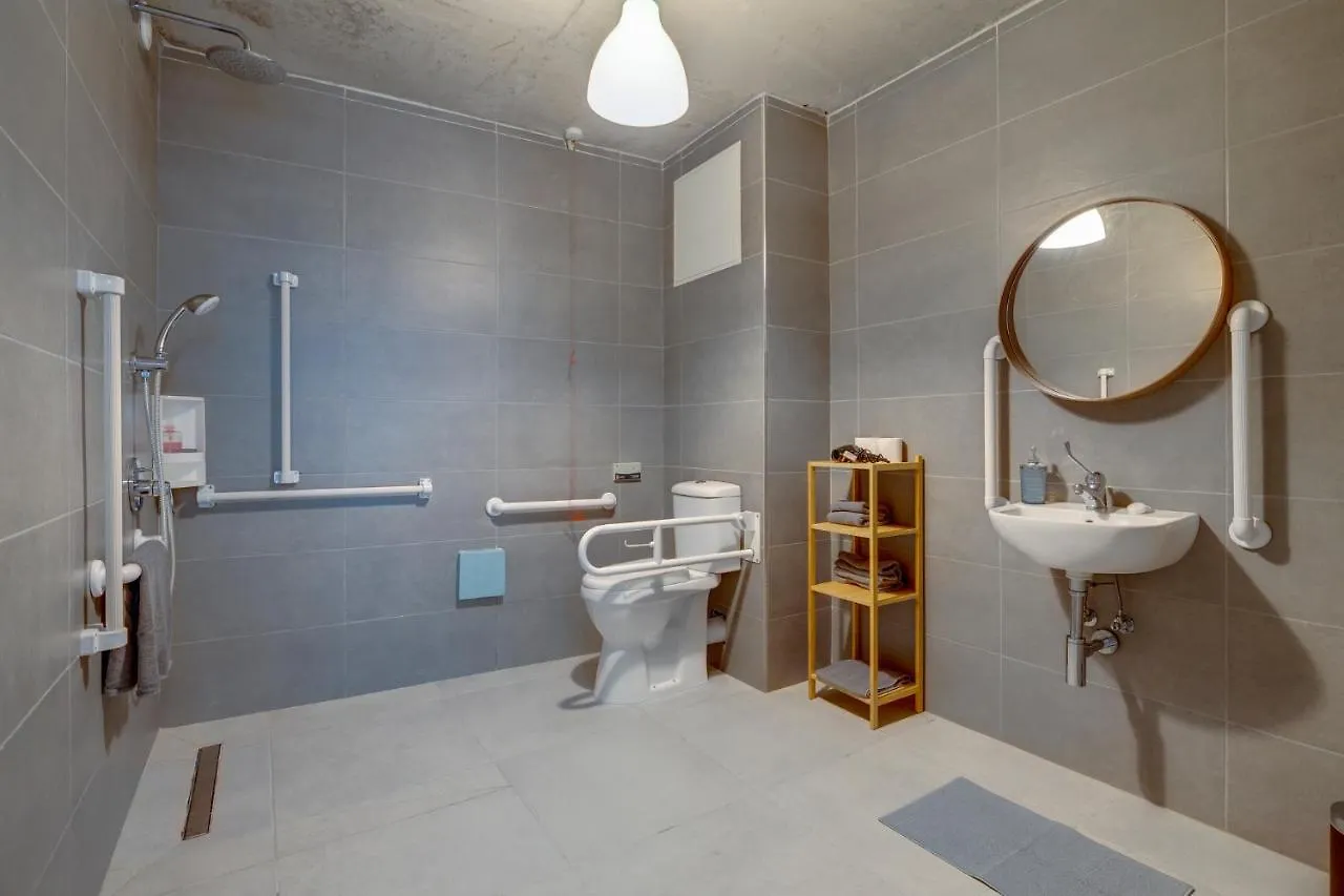 ホテル Sliema Creek Suites